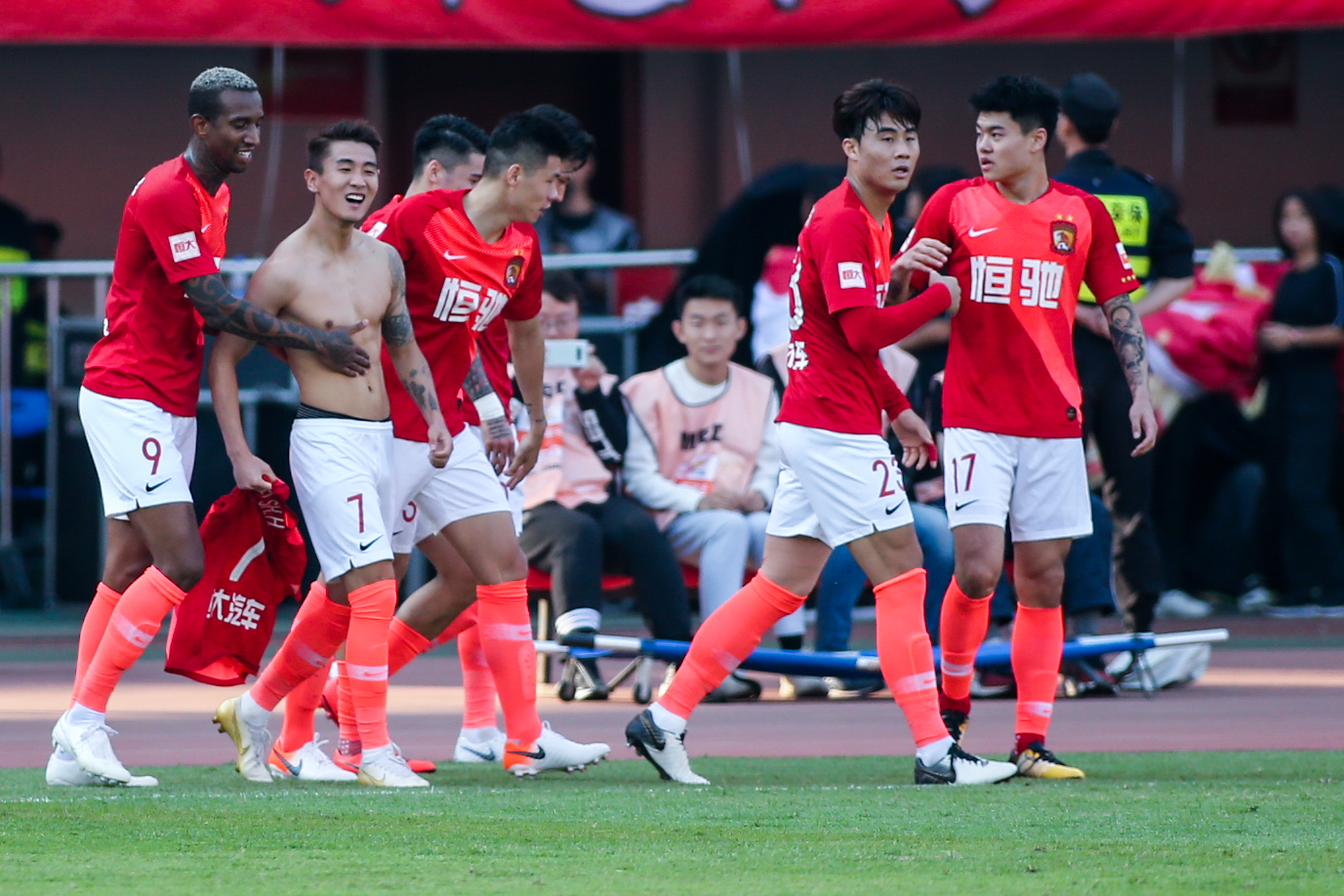 16／16，德国队史16次参加世预赛全部晋级，胜率80%仅负4场